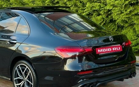 Mercedes-Benz E-Класс, 2021 год, 4 500 000 рублей, 17 фотография