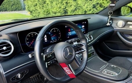 Mercedes-Benz E-Класс, 2021 год, 4 500 000 рублей, 21 фотография