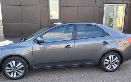 KIA Cerato III, 2013 год, 900 000 рублей, 2 фотография