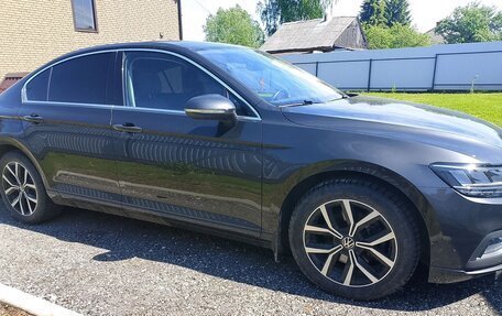 Volkswagen Passat B8 рестайлинг, 2021 год, 2 330 000 рублей, 4 фотография