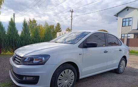 Volkswagen Polo VI (EU Market), 2016 год, 850 000 рублей, 1 фотография