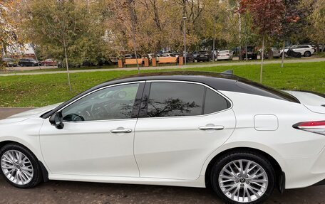 Toyota Camry, 2020 год, 2 750 000 рублей, 8 фотография