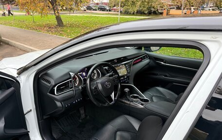 Toyota Camry, 2020 год, 2 750 000 рублей, 9 фотография
