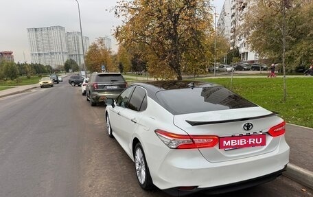 Toyota Camry, 2020 год, 2 750 000 рублей, 7 фотография