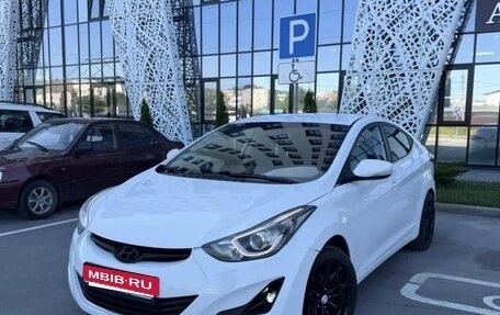 Hyundai Elantra V, 2014 год, 1 080 000 рублей, 2 фотография