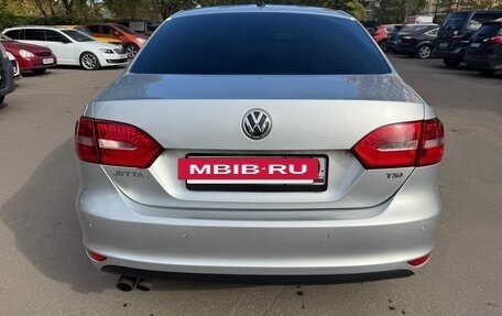 Volkswagen Jetta VI, 2013 год, 650 000 рублей, 3 фотография