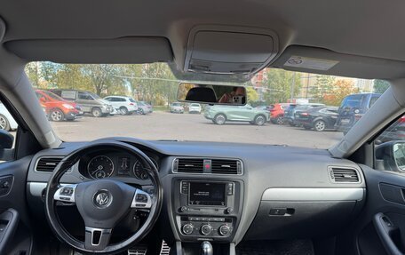 Volkswagen Jetta VI, 2013 год, 650 000 рублей, 8 фотография