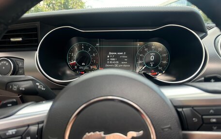 Ford Mustang VI рестайлинг, 2019 год, 3 300 000 рублей, 21 фотография