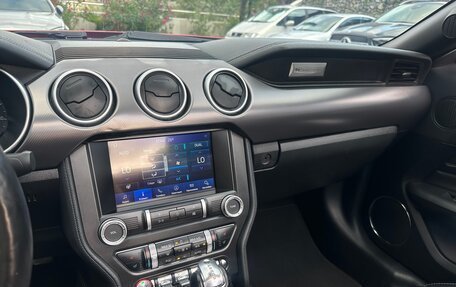 Ford Mustang VI рестайлинг, 2019 год, 3 300 000 рублей, 22 фотография