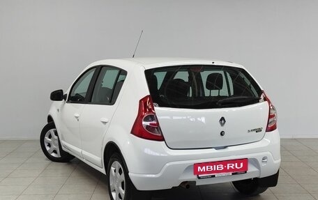 Renault Sandero I, 2012 год, 650 000 рублей, 7 фотография