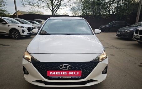 Hyundai Solaris II рестайлинг, 2022 год, 1 620 000 рублей, 5 фотография