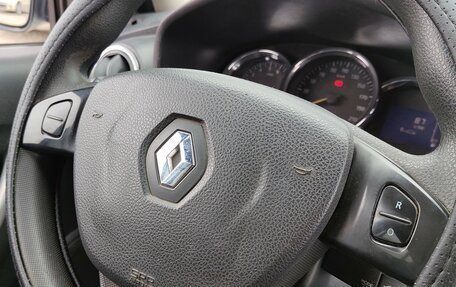 Renault Logan II, 2018 год, 1 050 000 рублей, 9 фотография