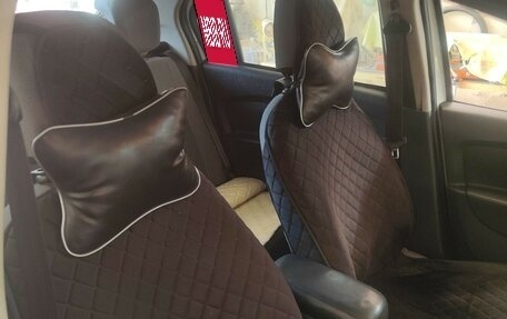 Renault Logan II, 2018 год, 1 050 000 рублей, 10 фотография