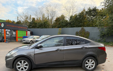 Hyundai Solaris II рестайлинг, 2011 год, 600 000 рублей, 4 фотография