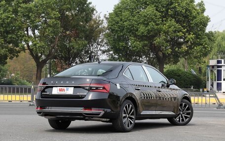 Skoda Superb III рестайлинг, 2026 год, 2 670 000 рублей, 4 фотография