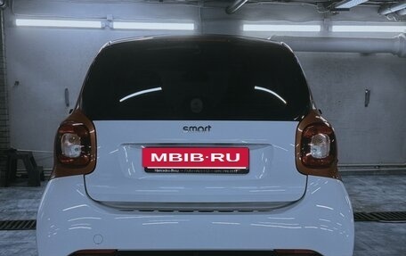 Smart Fortwo III, 2016 год, 950 000 рублей, 3 фотография