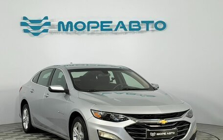 Chevrolet Malibu IX, 2018 год, 1 097 000 рублей, 3 фотография