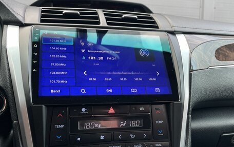 Toyota Camry, 2017 год, 2 100 000 рублей, 15 фотография