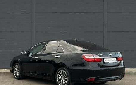 Toyota Camry, 2017 год, 2 100 000 рублей, 7 фотография