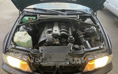 BMW 3 серия, 2001 год, 700 000 рублей, 9 фотография