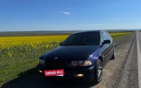 BMW 3 серия, 2001 год, 700 000 рублей, 13 фотография