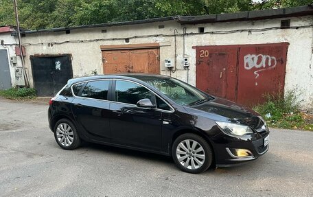 Opel Astra J, 2014 год, 1 025 000 рублей, 5 фотография