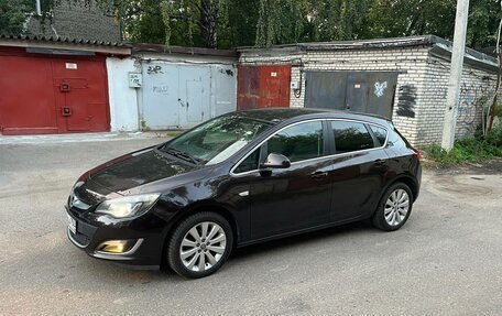 Opel Astra J, 2014 год, 1 025 000 рублей, 4 фотография