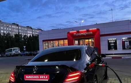 Mercedes-Benz E-Класс, 2017 год, 2 500 000 рублей, 3 фотография