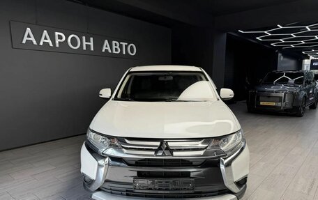 Mitsubishi Outlander III рестайлинг 3, 2016 год, 1 755 000 рублей, 2 фотография
