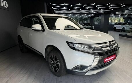 Mitsubishi Outlander III рестайлинг 3, 2016 год, 1 755 000 рублей, 3 фотография