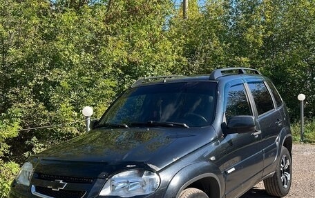Chevrolet Niva I рестайлинг, 2011 год, 370 000 рублей, 1 фотография