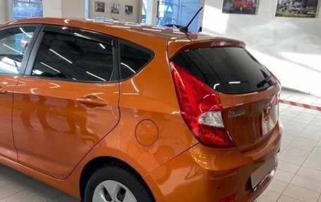 Hyundai Solaris II рестайлинг, 2015 год, 1 150 000 рублей, 2 фотография