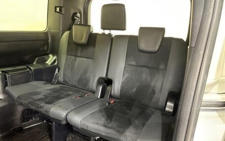 Toyota Voxy III, 2021 год, 1 864 009 рублей, 18 фотография