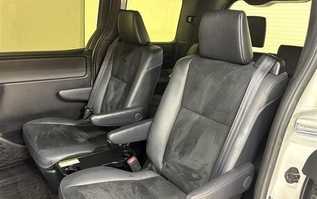 Toyota Voxy III, 2021 год, 1 864 009 рублей, 17 фотография