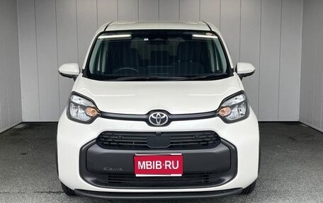 Toyota Sienta, 2023 год, 1 264 009 рублей, 1 фотография