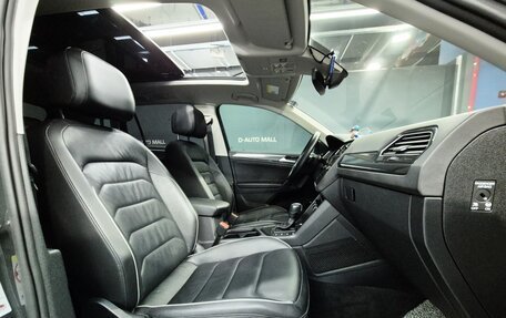 Volkswagen Tiguan II, 2019 год, 2 490 000 рублей, 11 фотография