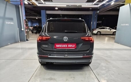 Volkswagen Tiguan II, 2019 год, 2 490 000 рублей, 7 фотография