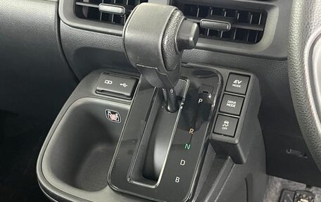 Toyota Sienta, 2023 год, 1 264 009 рублей, 11 фотография