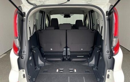 Toyota Sienta, 2023 год, 1 264 009 рублей, 7 фотография