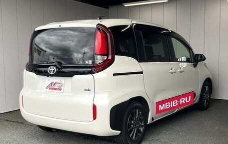 Toyota Sienta, 2023 год, 1 264 009 рублей, 3 фотография