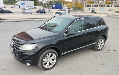 Volkswagen Touareg III, 2012 год, 1 700 000 рублей, 3 фотография