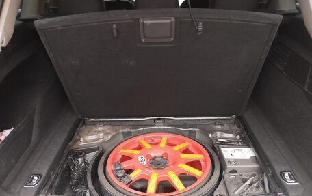 Volkswagen Touareg III, 2012 год, 1 700 000 рублей, 28 фотография