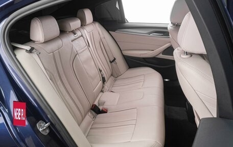 BMW 5 серия, 2018 год, 3 749 000 рублей, 19 фотография