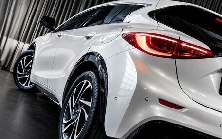 Infiniti Q30, 2017 год, 3 199 000 рублей, 10 фотография