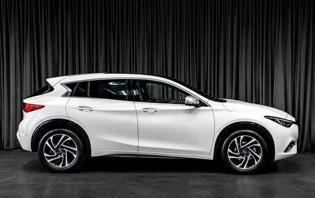 Infiniti Q30, 2017 год, 3 199 000 рублей, 5 фотография