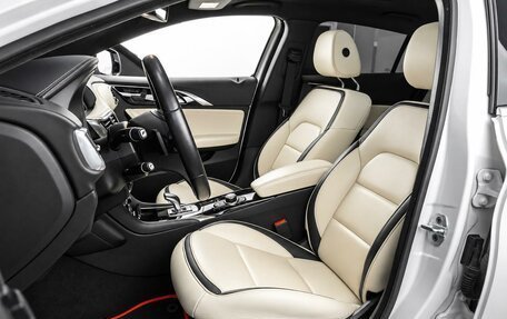 Infiniti Q30, 2017 год, 3 199 000 рублей, 16 фотография