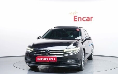 Volkswagen Passat B8 рестайлинг, 2022 год, 1 959 000 рублей, 2 фотография