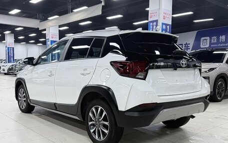 Toyota Yaris XP150 рестайлинг, 2022 год, 1 170 000 рублей, 4 фотография