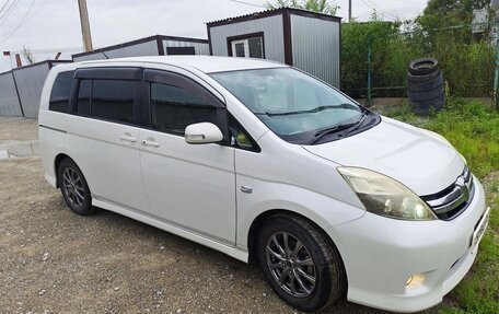 Toyota ISis I, 2012 год, 949 000 рублей, 3 фотография
