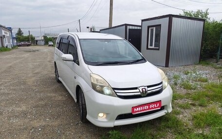 Toyota ISis I, 2012 год, 949 000 рублей, 1 фотография